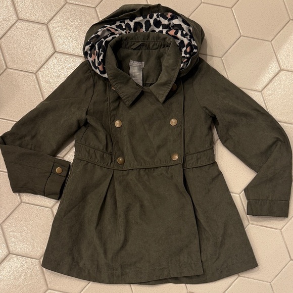 Tahari Other - Tahari Kids Olive Pea Coat with Animal Print Hood